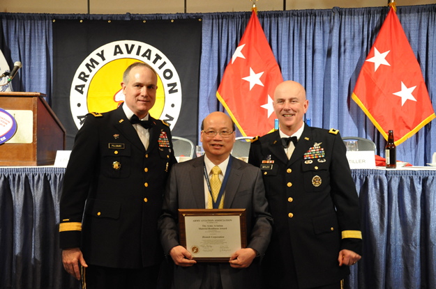 Hontek’s achievements in erosion protection was recognized by the Army Aviation Association of America (AAAA).  Shown is Shek Hong receiving the 2009 Award from Lieutenant General Pillsbury (left) from U.S. Army Materiel Command and Major General Myles of U.S. Army Aviation and Missile Command (right).